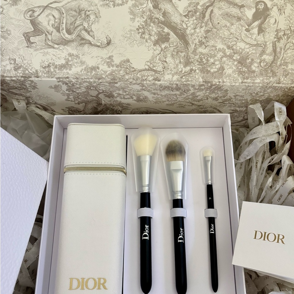 Christian Dior Makeup Brush Set